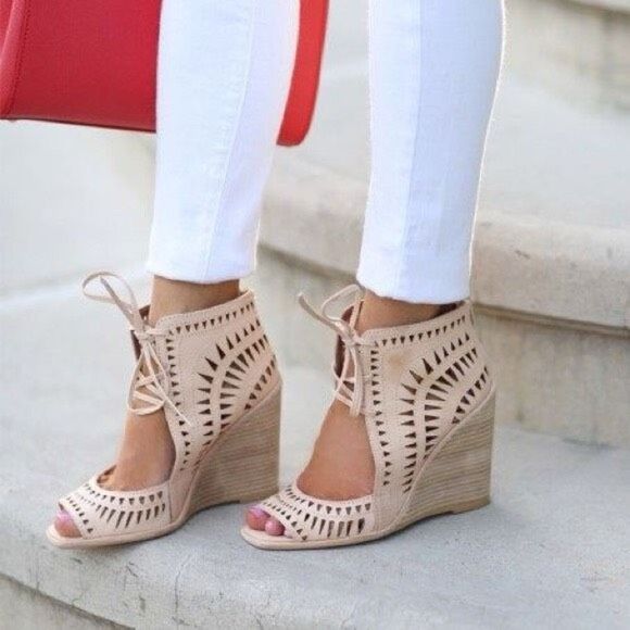 ✨Jeffrey Campbell Rodillo Sz 10 Tan Wedges✨ - Picture 1 of 13